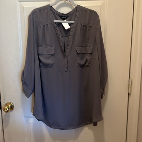 Gray color blouse/tunic from Torrid.  Soft material machine washable. - Picture 2 of 5